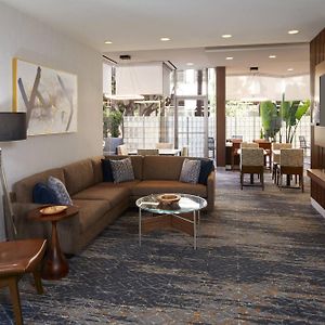 Courtyard By Marriott Los Angeles Lax / Century Boulevard